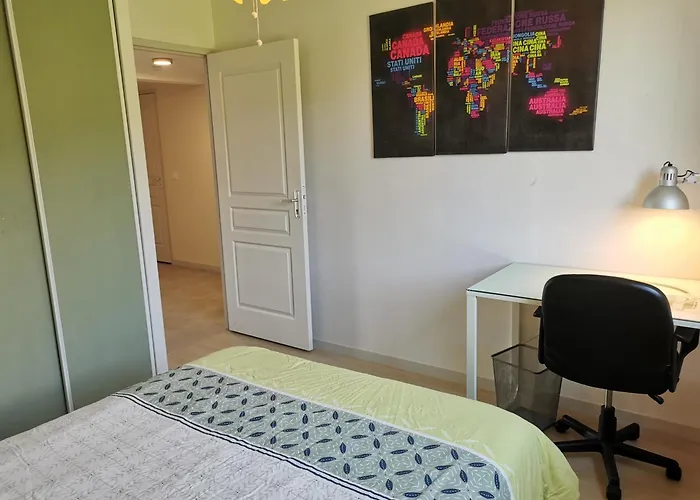 Detente Garantie Apartment